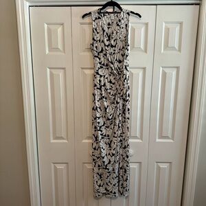 London Times black + white floral print sleeveless wrap style maxi dress, Size 6